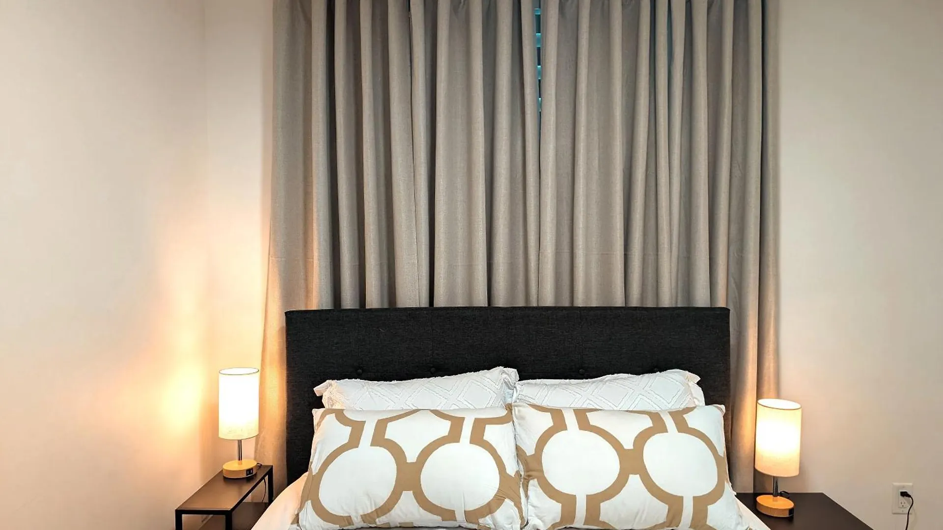 Luxury Guest Suite In YYC Canadá