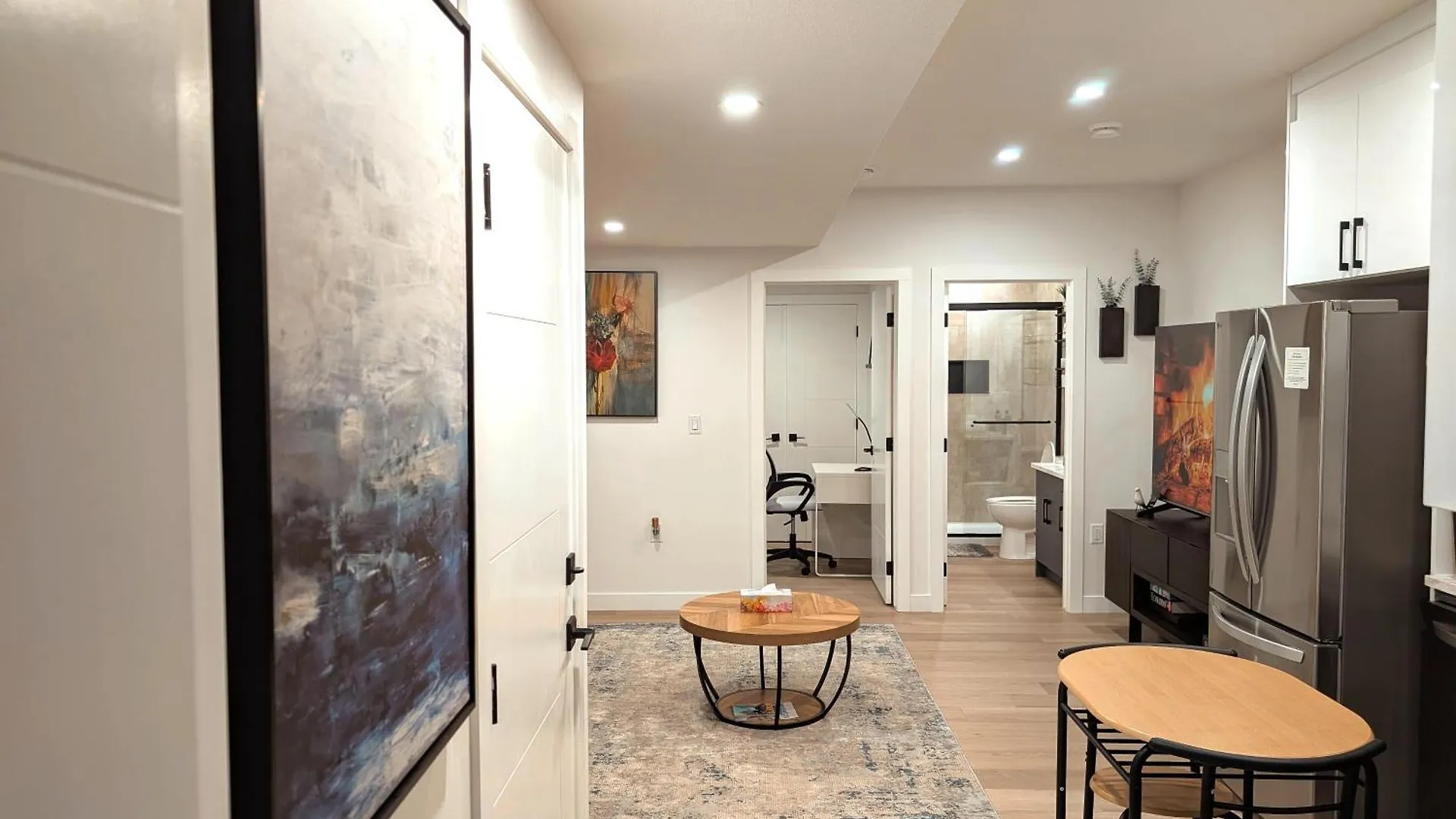 Luxury Guest Suite In YYC 0*,  Canadá