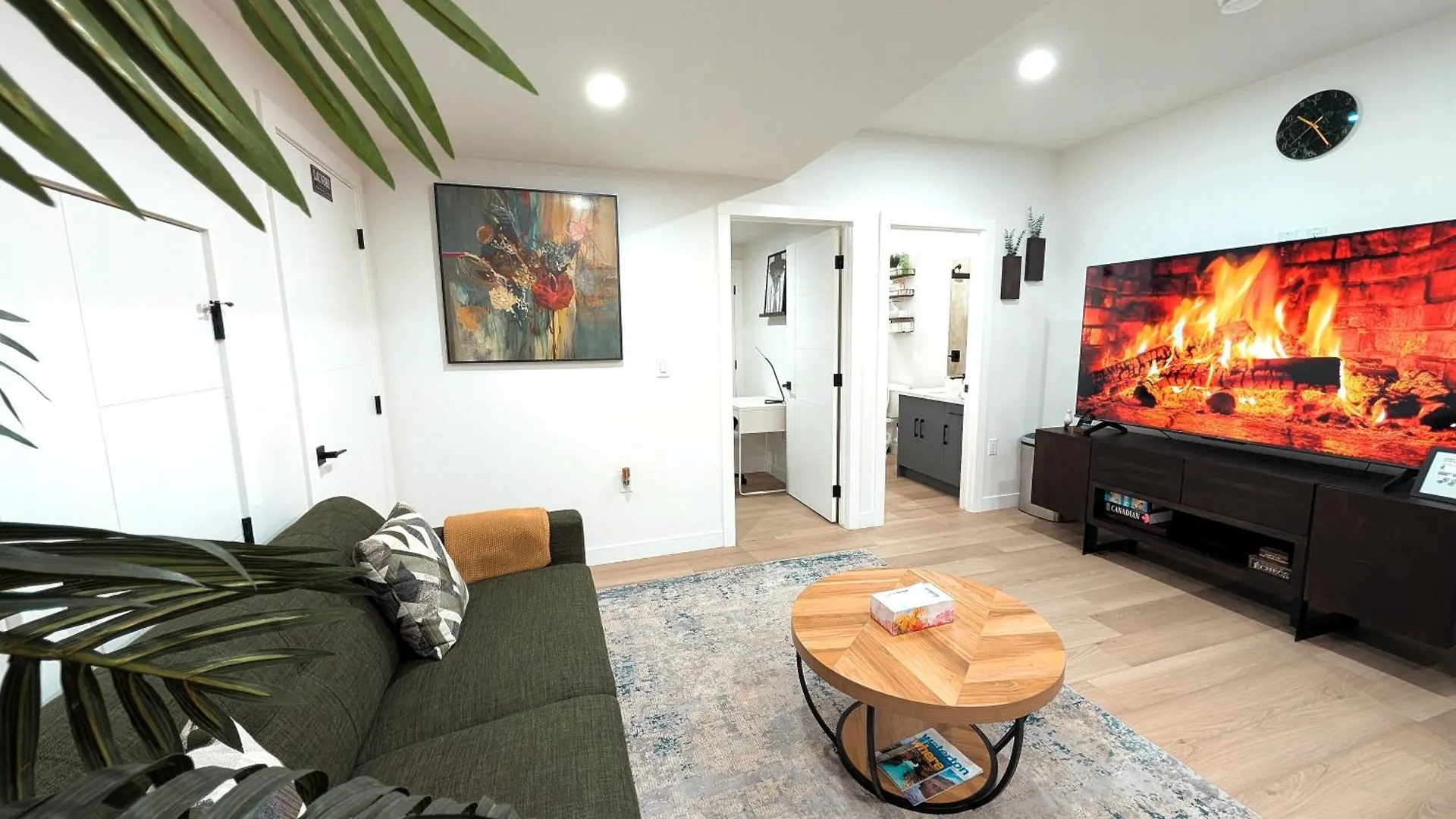Luxury Guest Suite In YYC