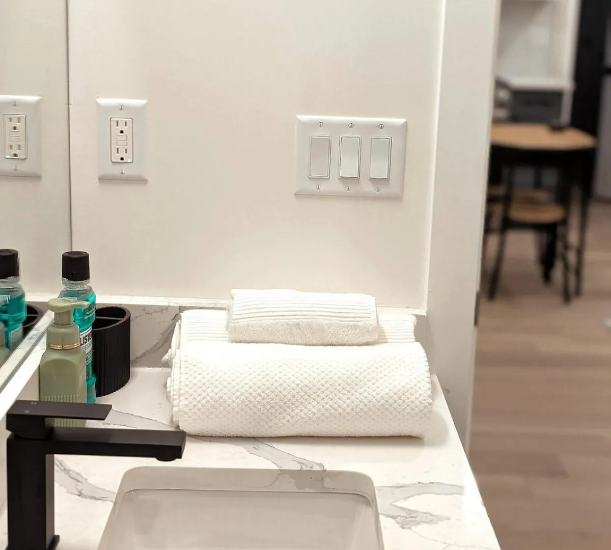 Apartamento Luxury Guest Suite In YYC